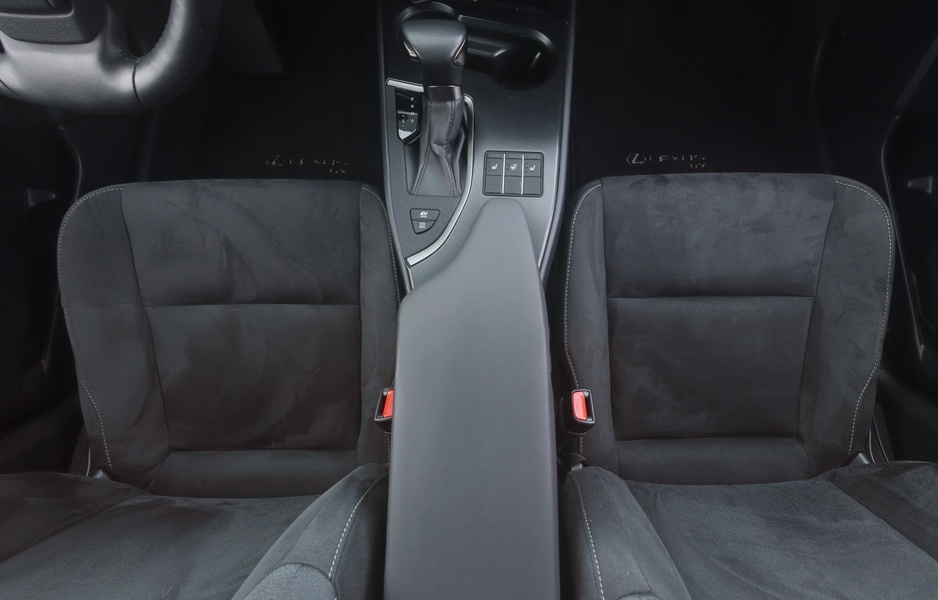 Lexus UX vaihtoauto