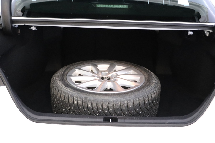 Toyota Camry vaihtoauto