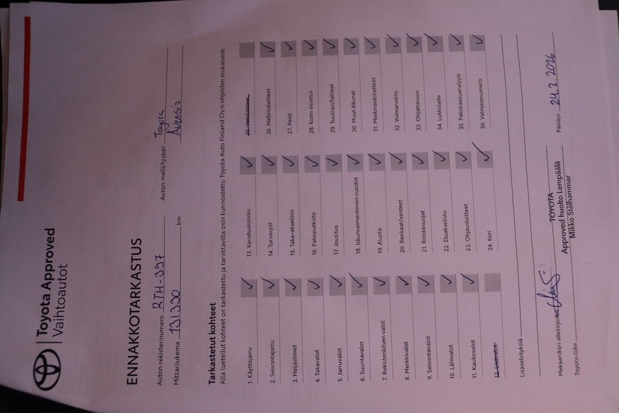 Toyota Avensis vaihtoauto