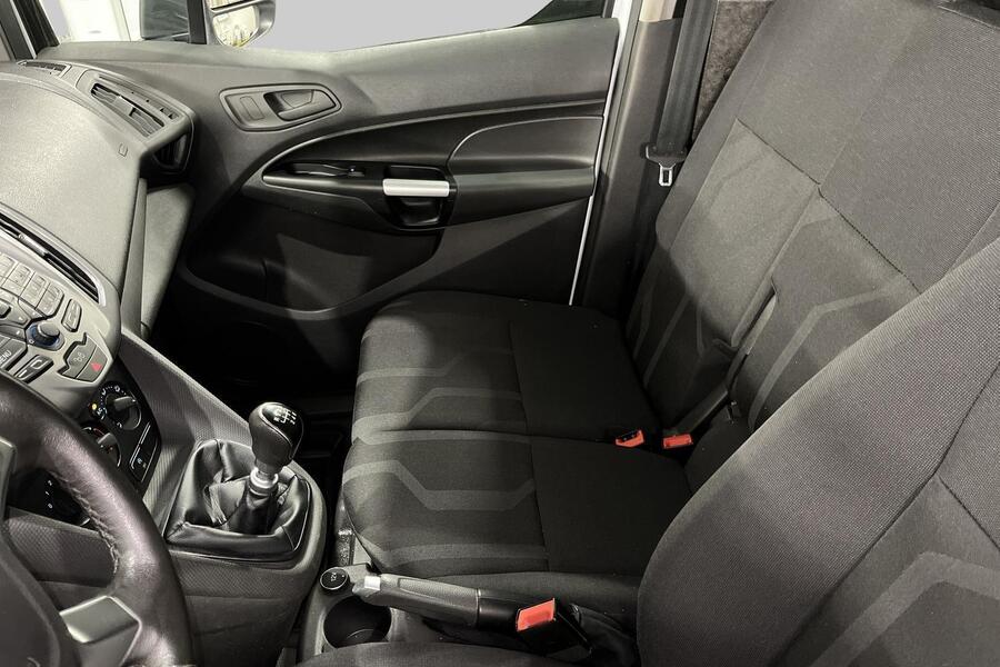 Ford Transit Connect vaihtoauto