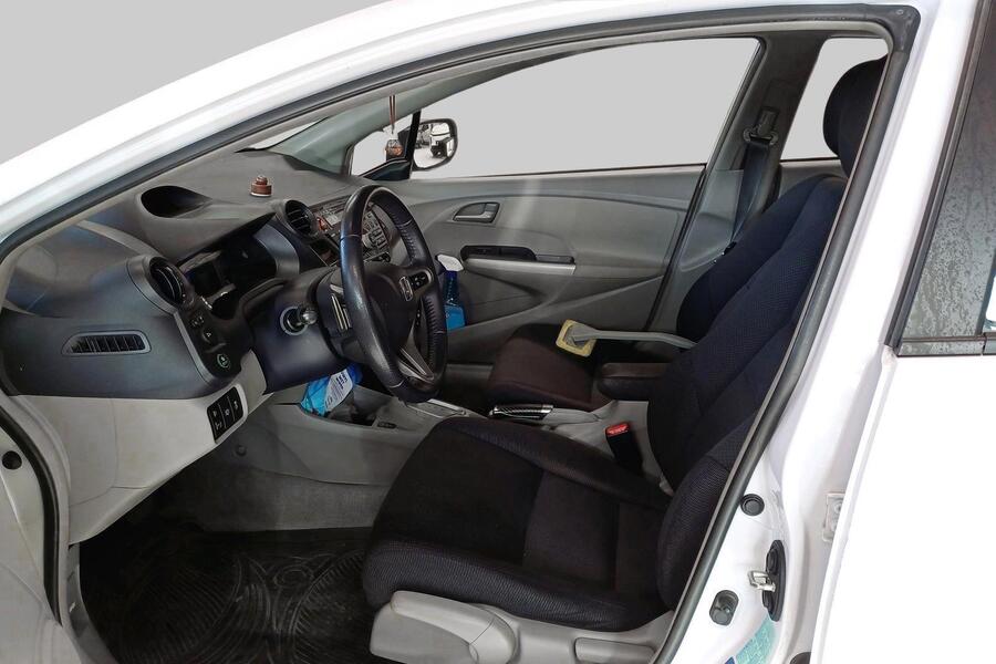 Honda Insight vaihtoauto