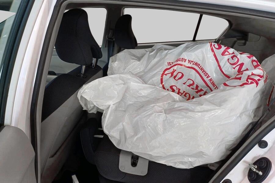 Honda Insight vaihtoauto