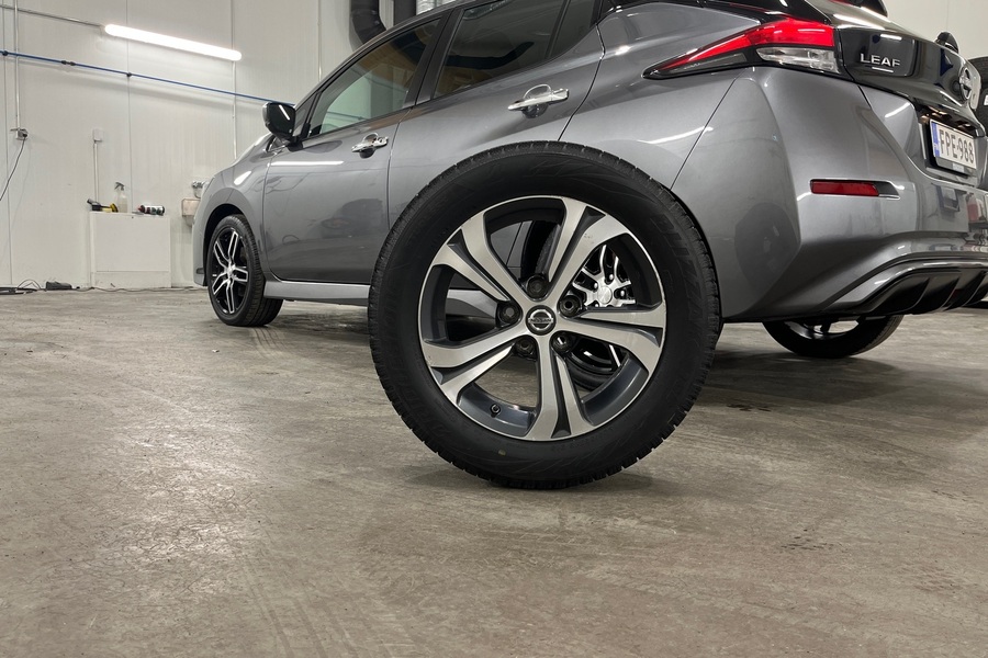 Nissan Leaf vaihtoauto