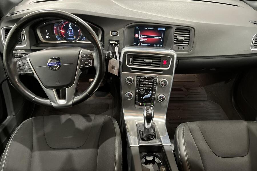 Volvo V60 Cross Country vaihtoauto