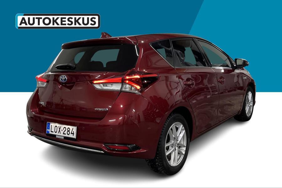 Toyota Auris vaihtoauto