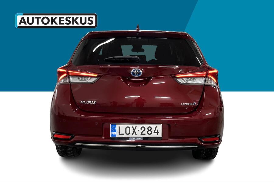 Toyota Auris vaihtoauto