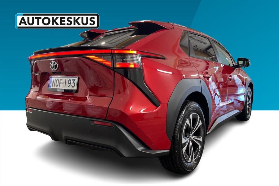 Toyota bZ4X vaihtoauto