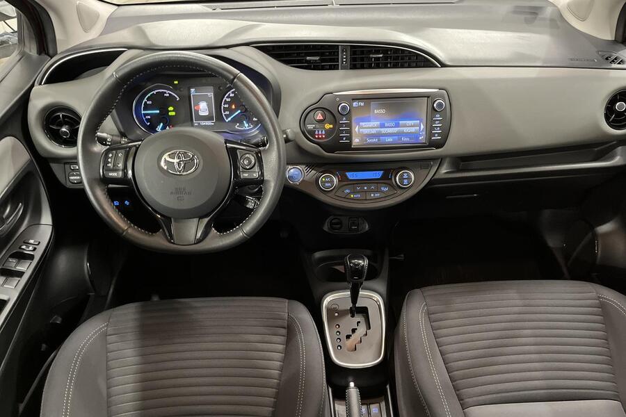 Toyota Yaris vaihtoauto