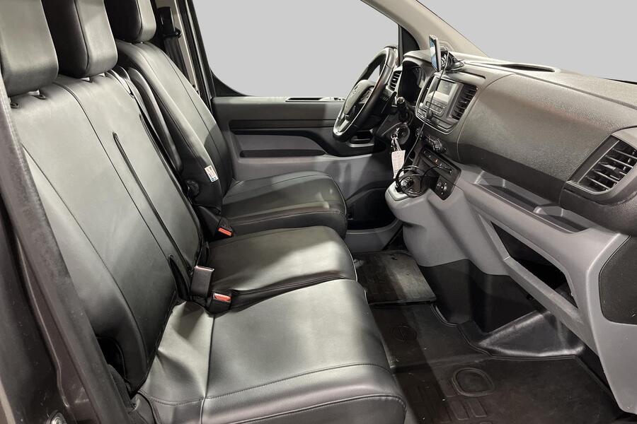 Opel Vivaro vaihtoauto