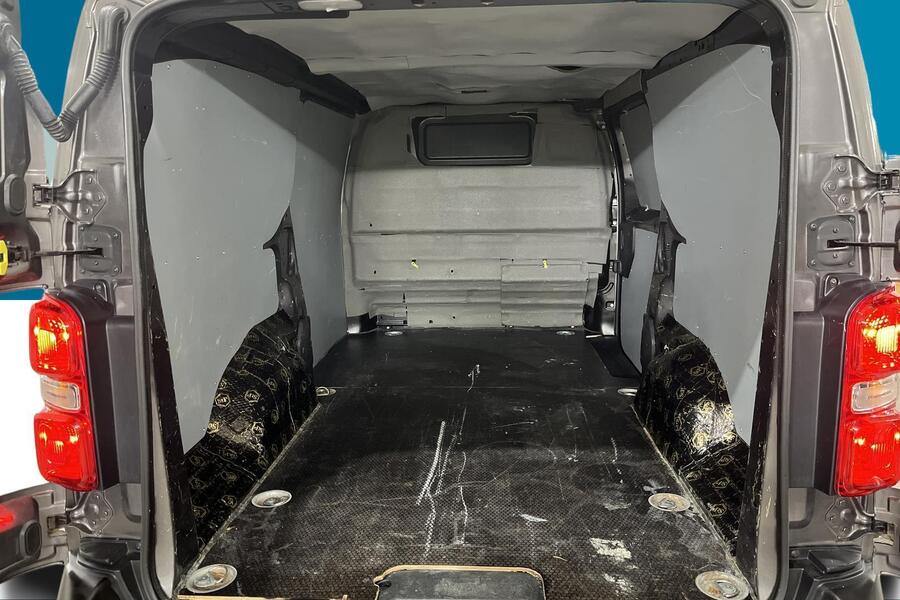 Opel Vivaro vaihtoauto