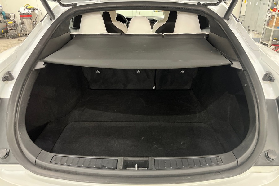 Tesla Model S vaihtoauto