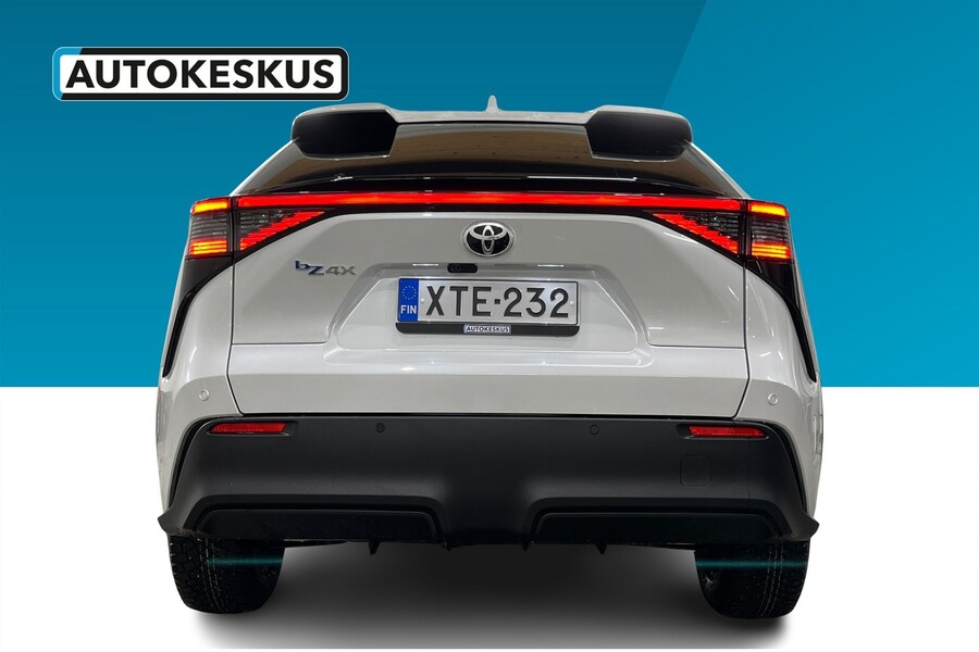 Toyota bZ4X vaihtoauto