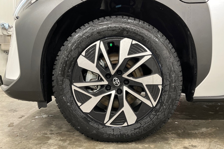 Toyota bZ4X vaihtoauto