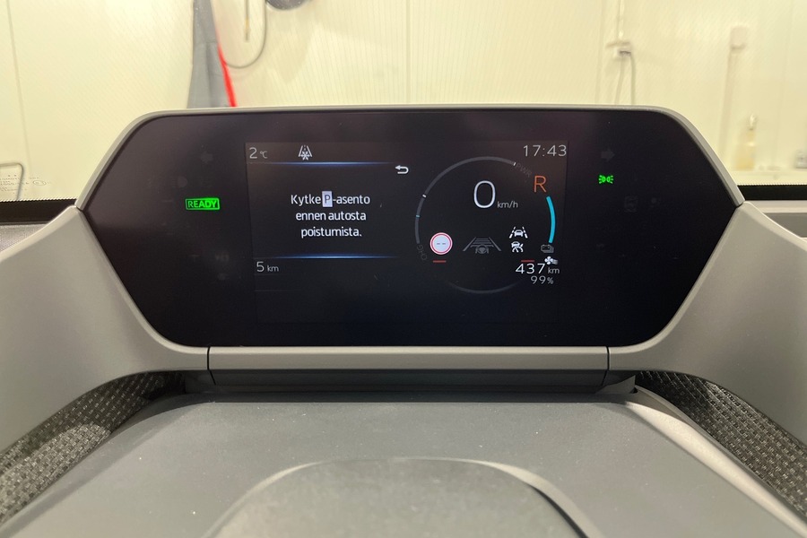 Toyota bZ4X vaihtoauto