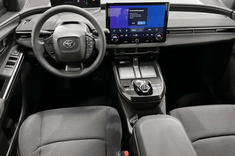 Toyota C-HR+ vaihtoauto