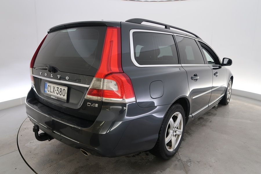 Volvo V70 vaihtoauto