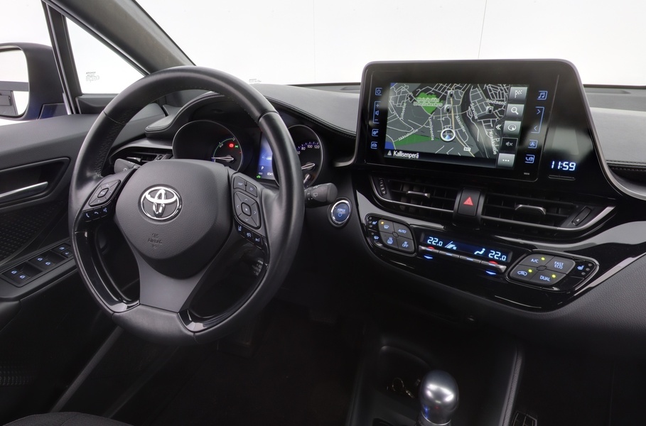 Toyota C-HR vaihtoauto