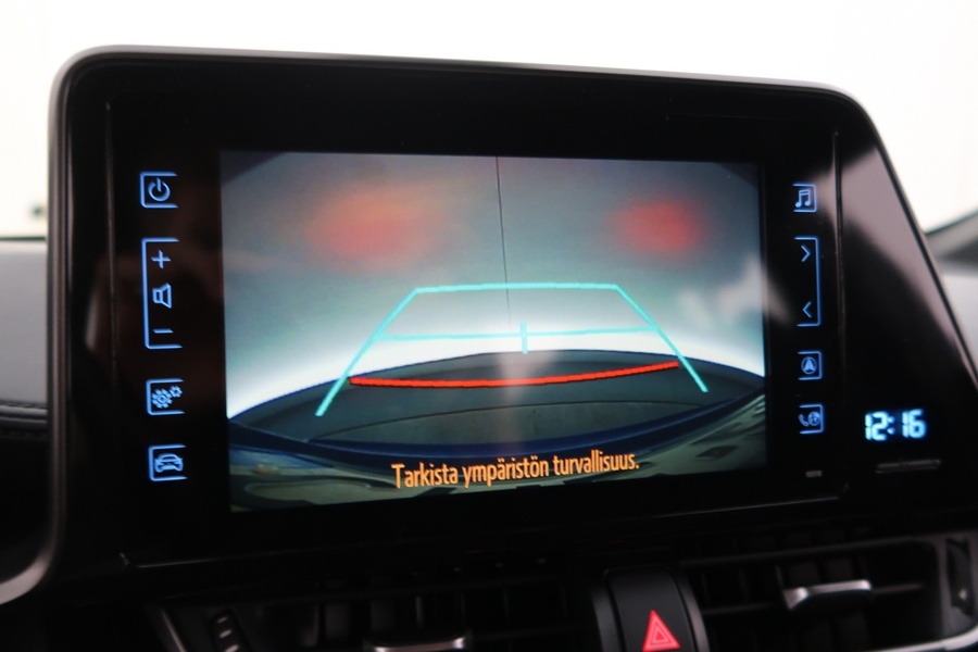 Toyota C-HR vaihtoauto