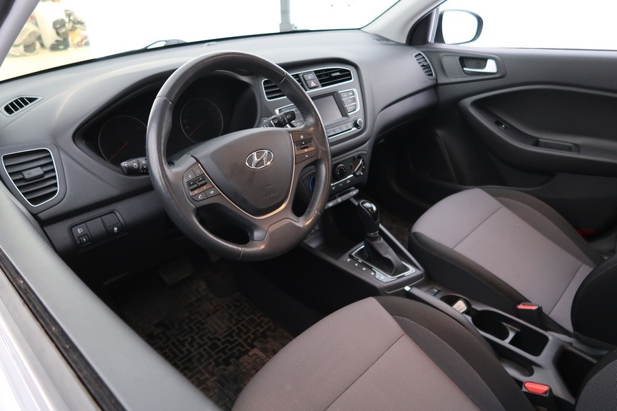 Hyundai i20 Hatchback vaihtoauto