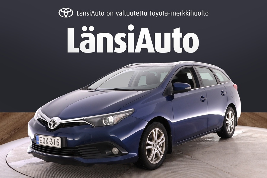 Toyota Auris vaihtoauto