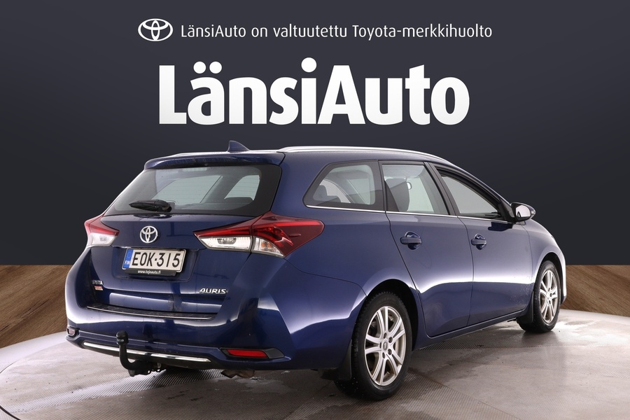 Toyota Auris vaihtoauto