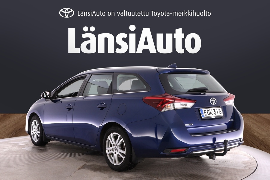 Toyota Auris vaihtoauto