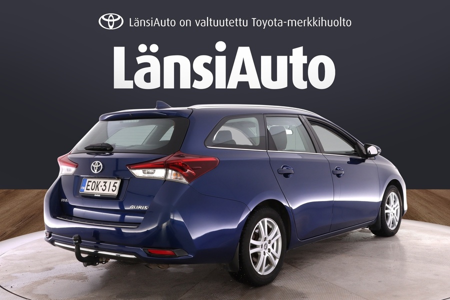 Toyota Auris vaihtoauto