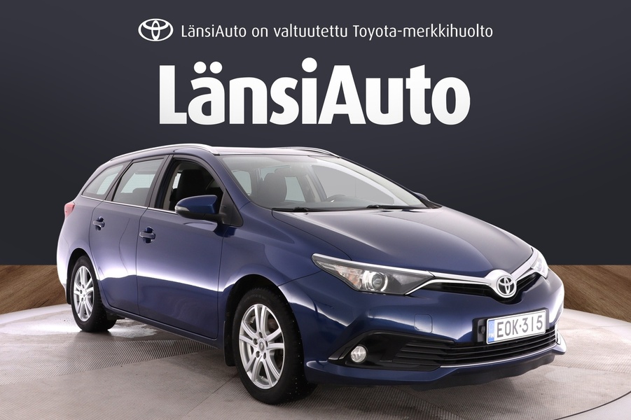 Toyota Auris vaihtoauto