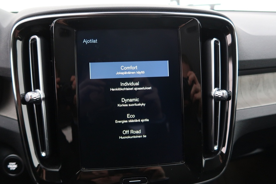 Volvo XC40 vaihtoauto