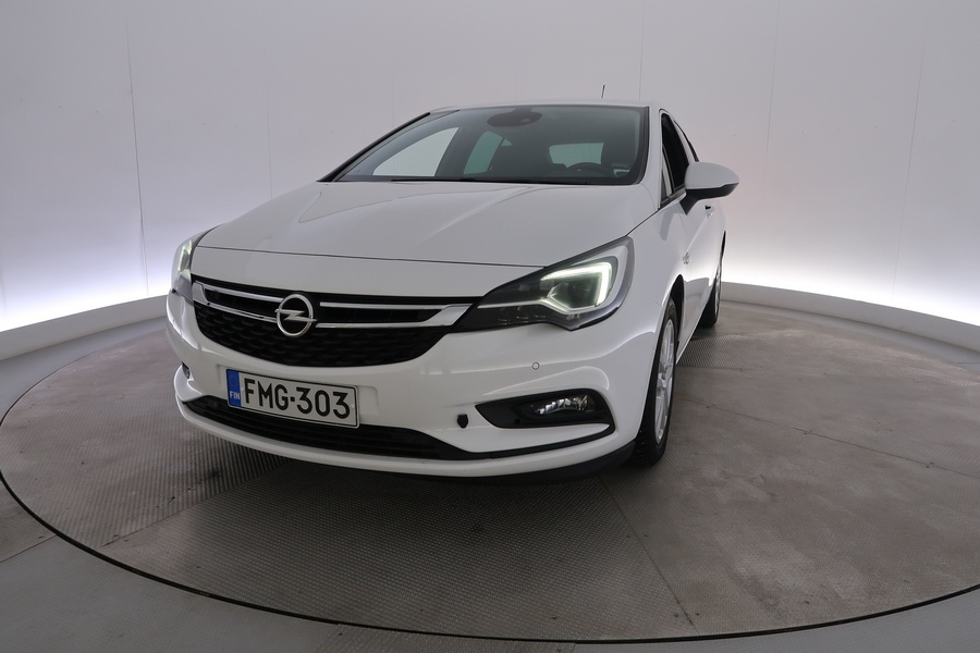Opel Astra vaihtoauto