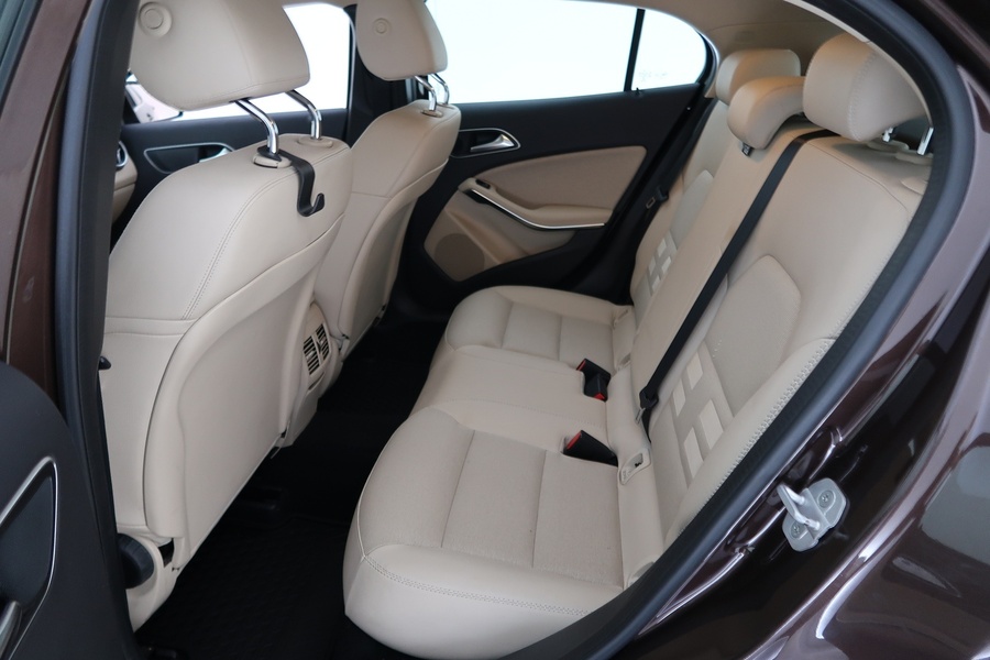 Mercedes-Benz GLA vaihtoauto