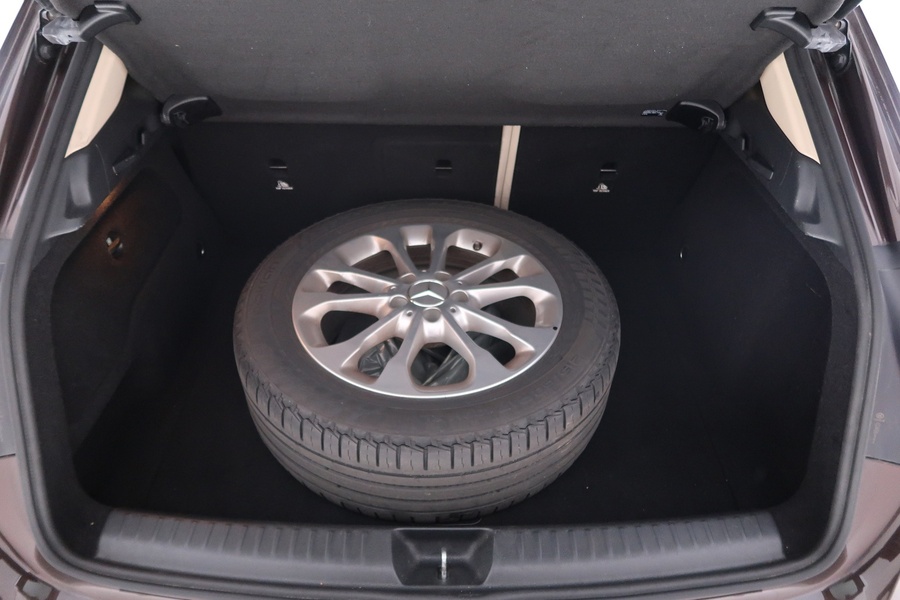 Mercedes-Benz GLA vaihtoauto