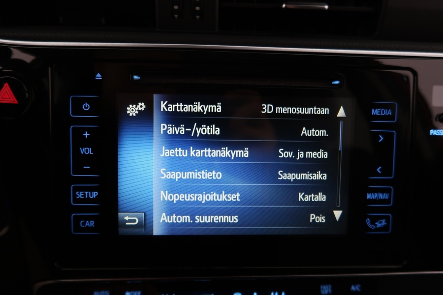 Toyota Auris vaihtoauto