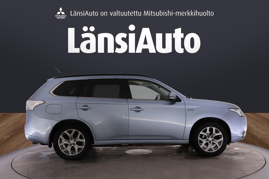 Mitsubishi Outlander PHEV vaihtoauto