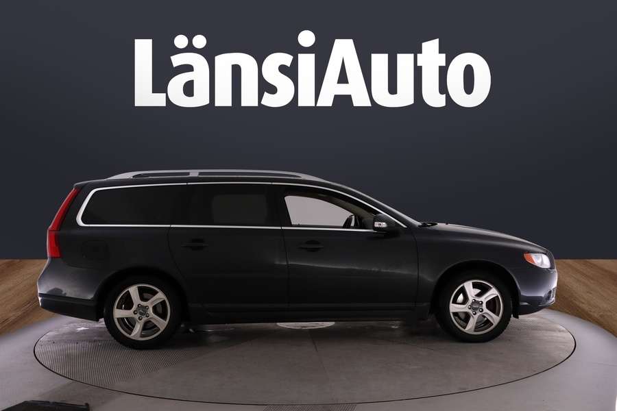 Volvo V70 vaihtoauto