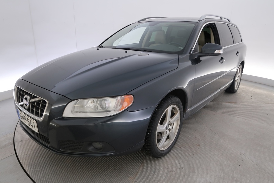 Volvo V70 vaihtoauto