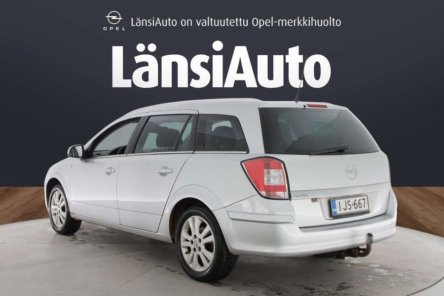 Opel Astra vaihtoauto