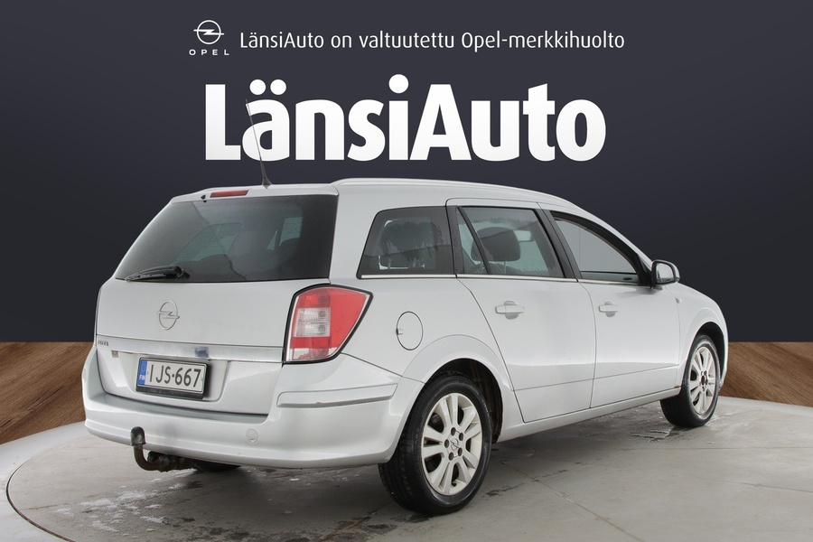 Opel Astra vaihtoauto