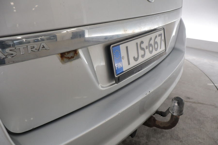 Opel Astra vaihtoauto