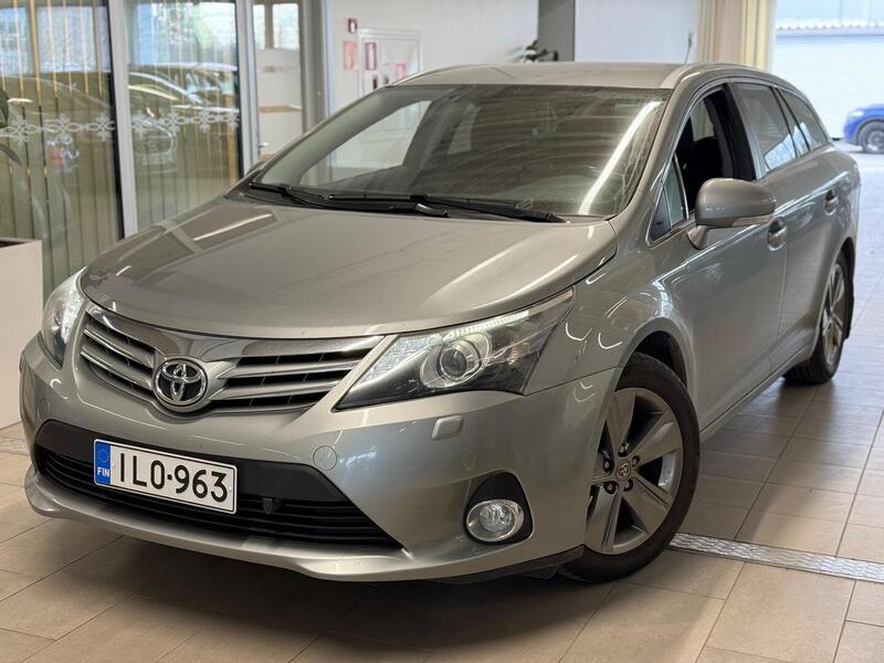 Toyota Avensis vaihtoauto