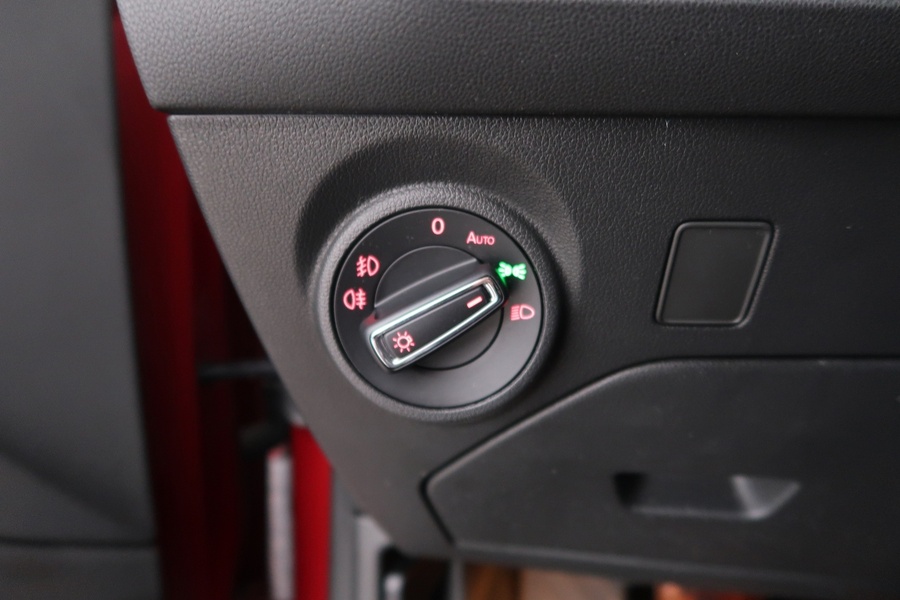 SEAT Leon vaihtoauto