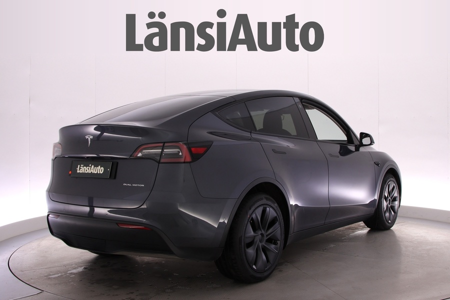 Tesla Model Y vaihtoauto