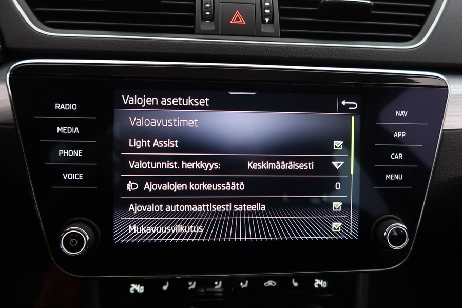 Skoda Superb vaihtoauto