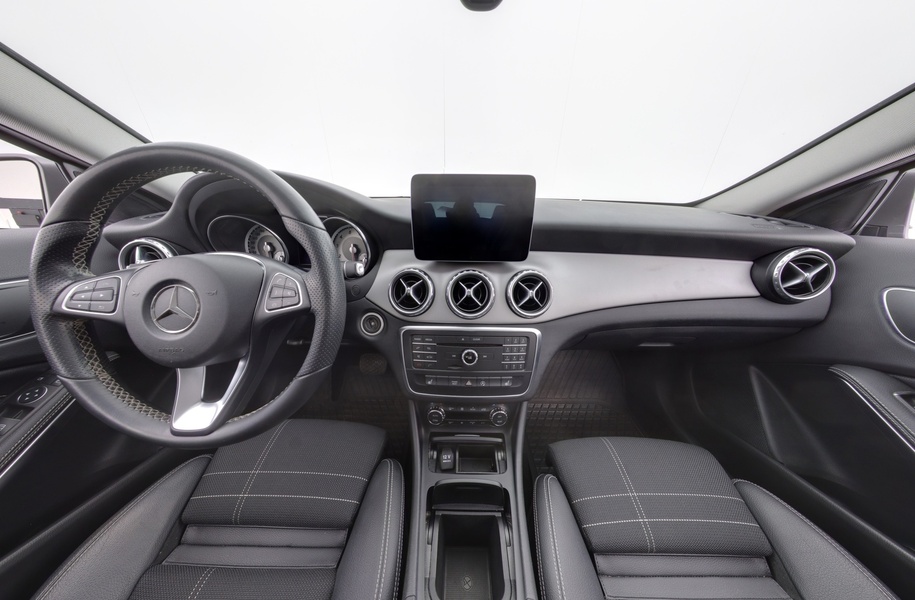 Mercedes-Benz GLA vaihtoauto
