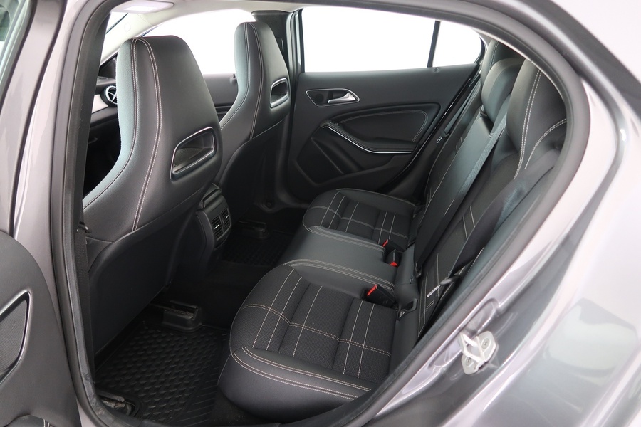 Mercedes-Benz GLA vaihtoauto