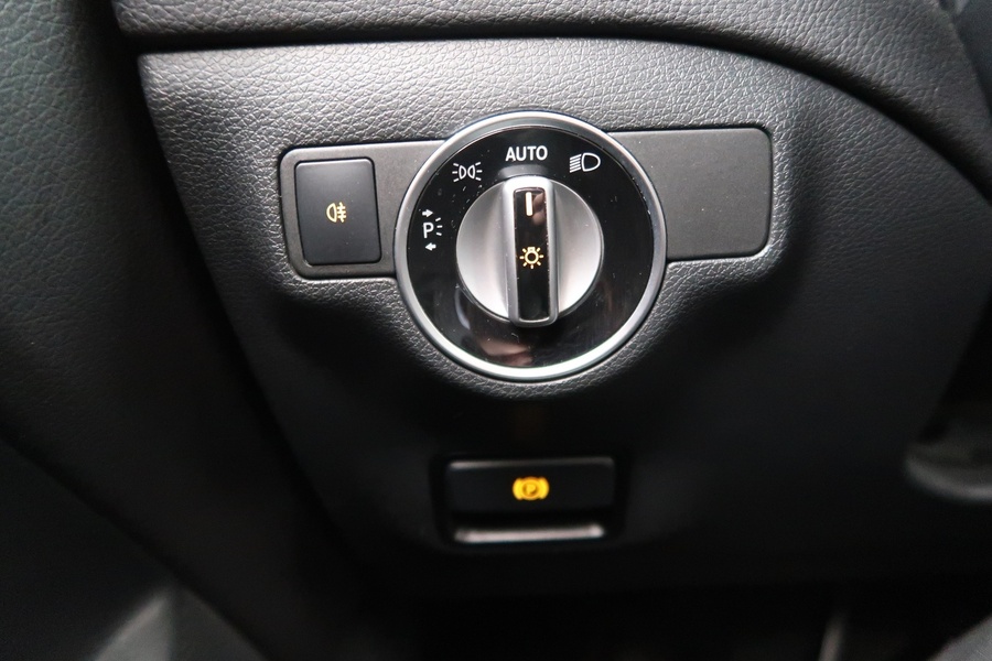 Mercedes-Benz GLA vaihtoauto