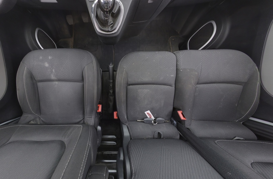 Nissan NV300 vaihtoauto