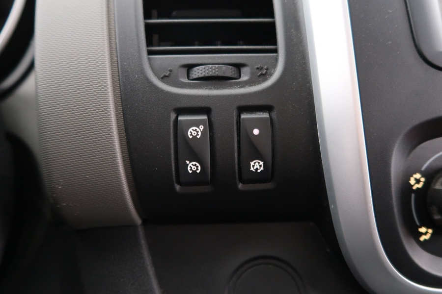 Nissan NV300 vaihtoauto