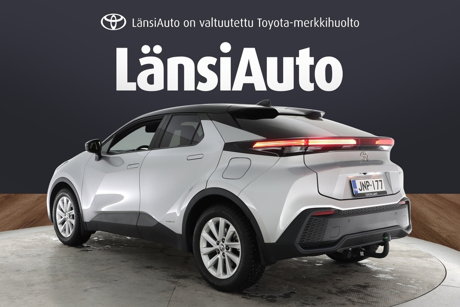Toyota C-HR vaihtoauto