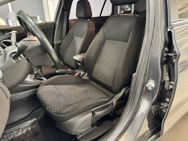 Opel Astra vaihtoauto